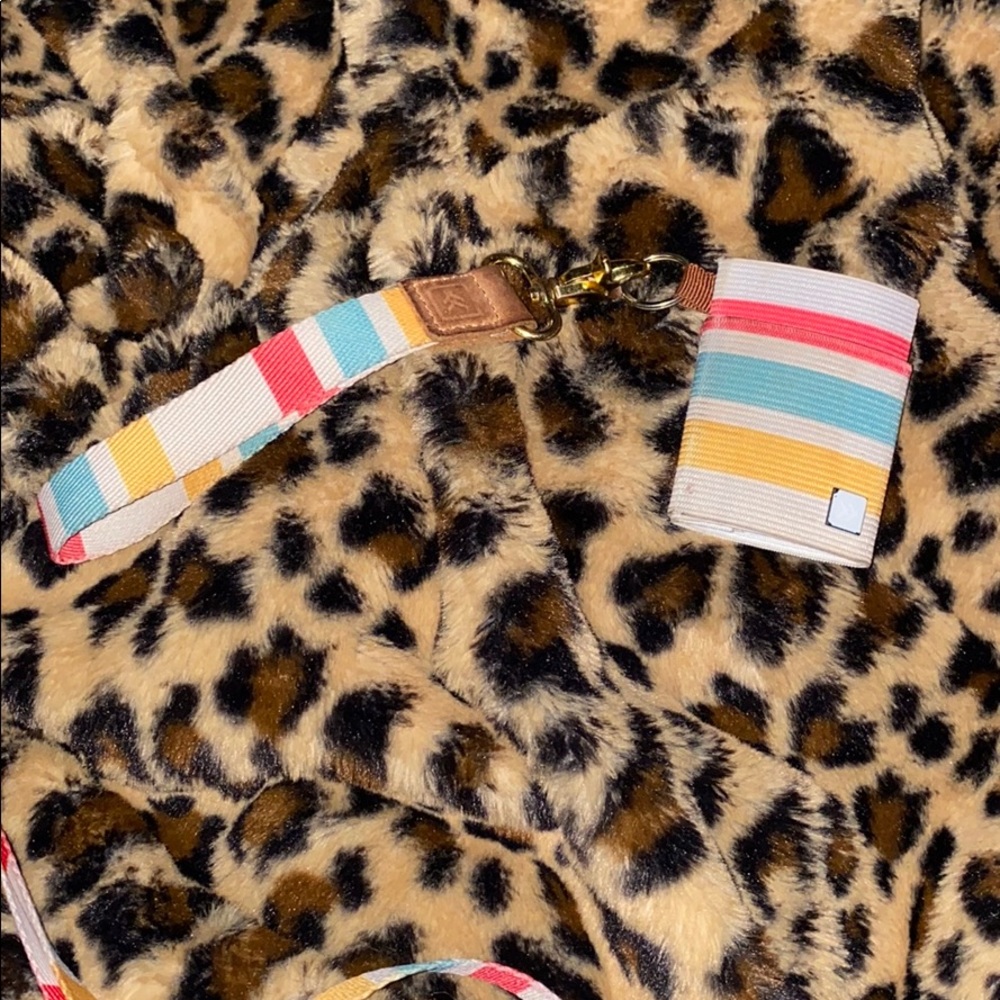 the lanyard, wristlet, and wallet thread wallets